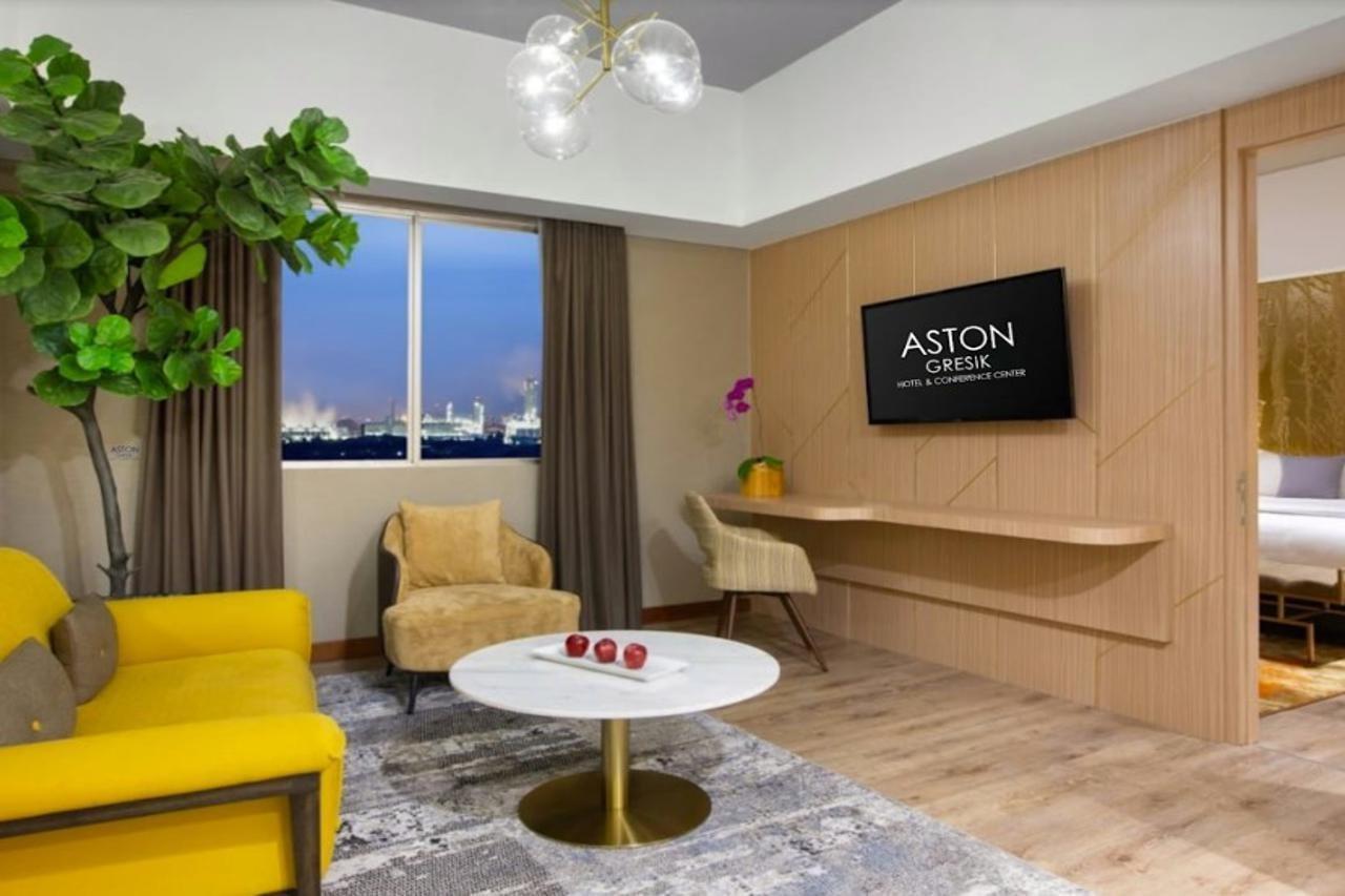 Aston Gresik Hotel & Conference Center Zewnętrze zdjęcie