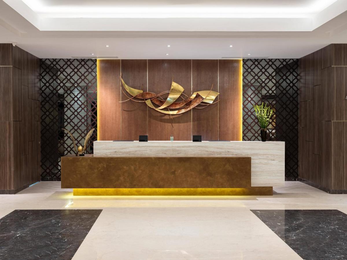 Aston Gresik Hotel & Conference Center Zewnętrze zdjęcie