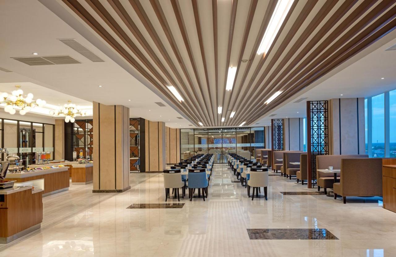 Aston Gresik Hotel & Conference Center Zewnętrze zdjęcie