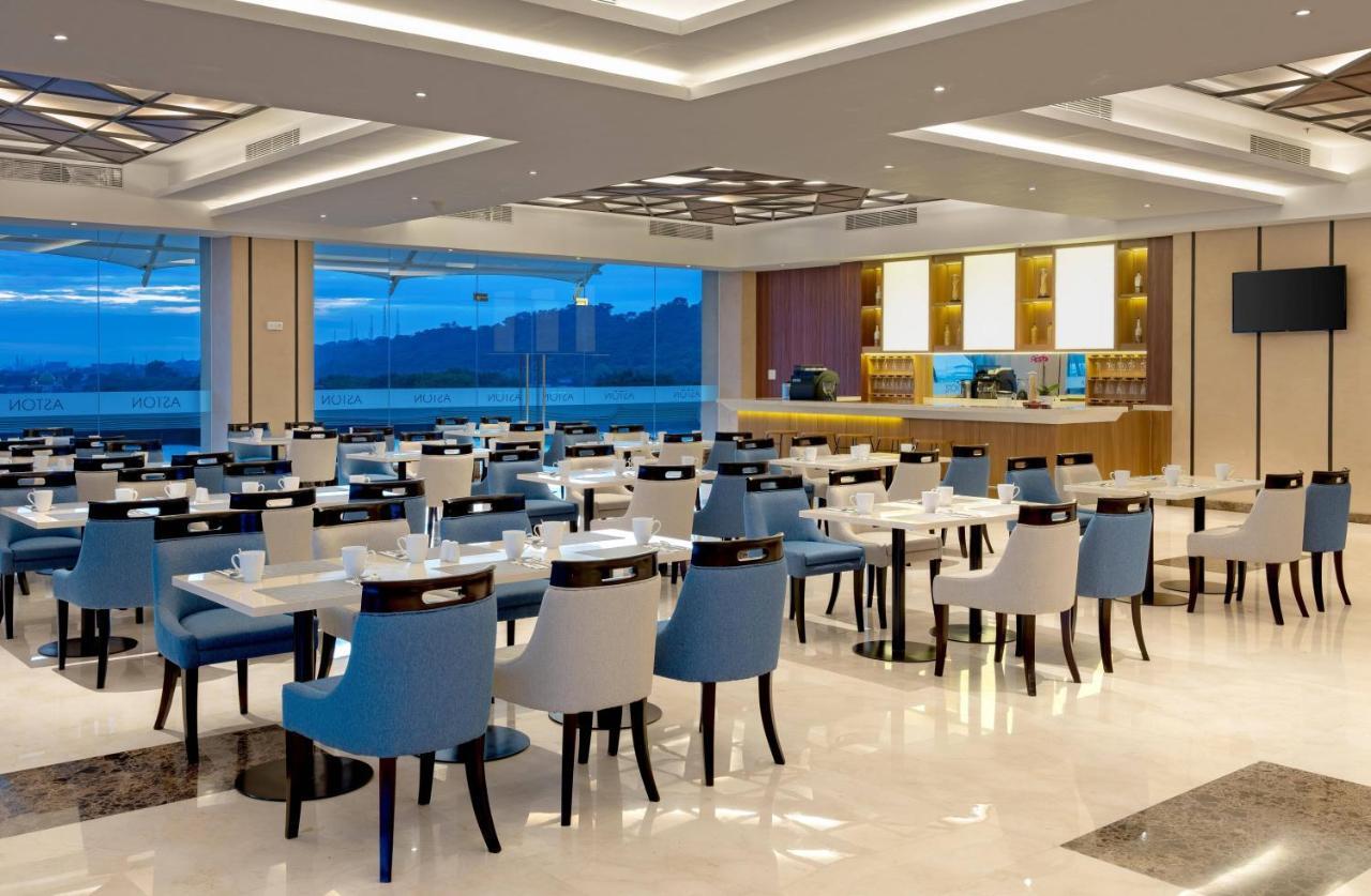 Aston Gresik Hotel & Conference Center Zewnętrze zdjęcie